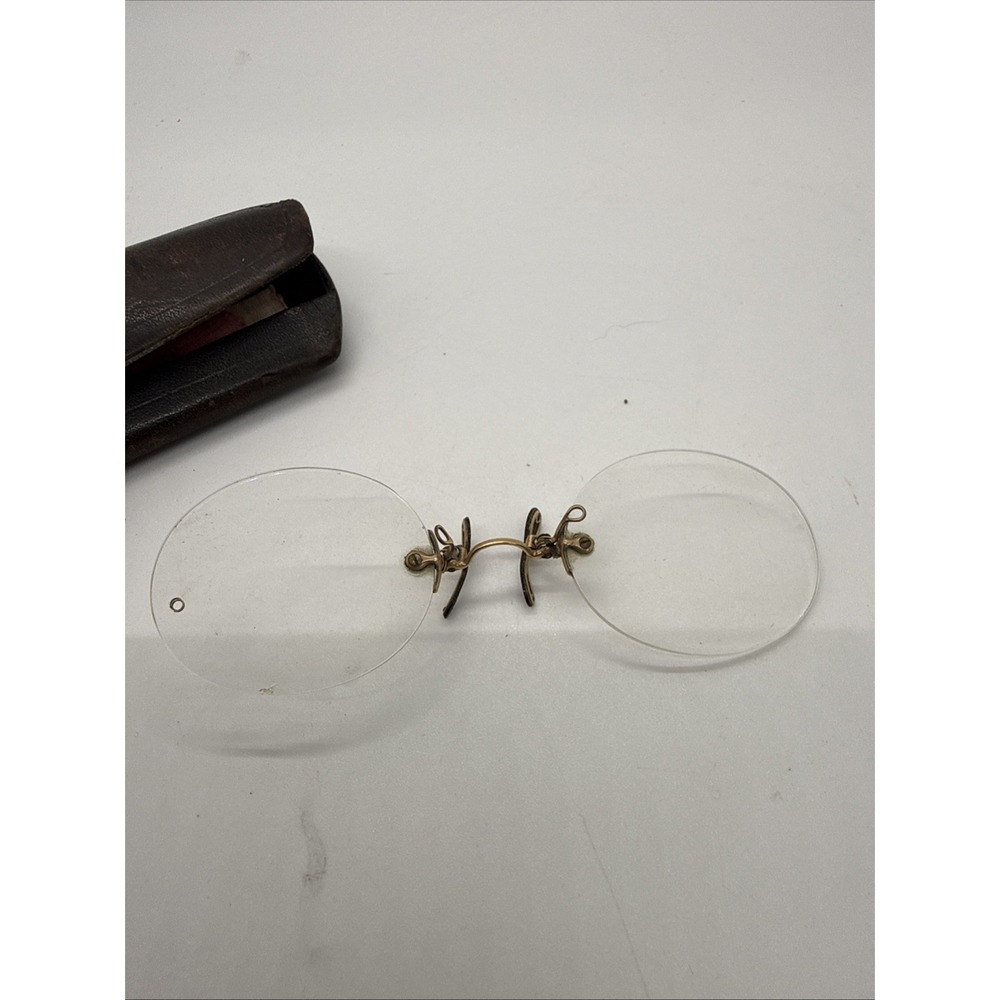 Antique Vintage Nose Pinch Glasses marked Globe -Gold filled???